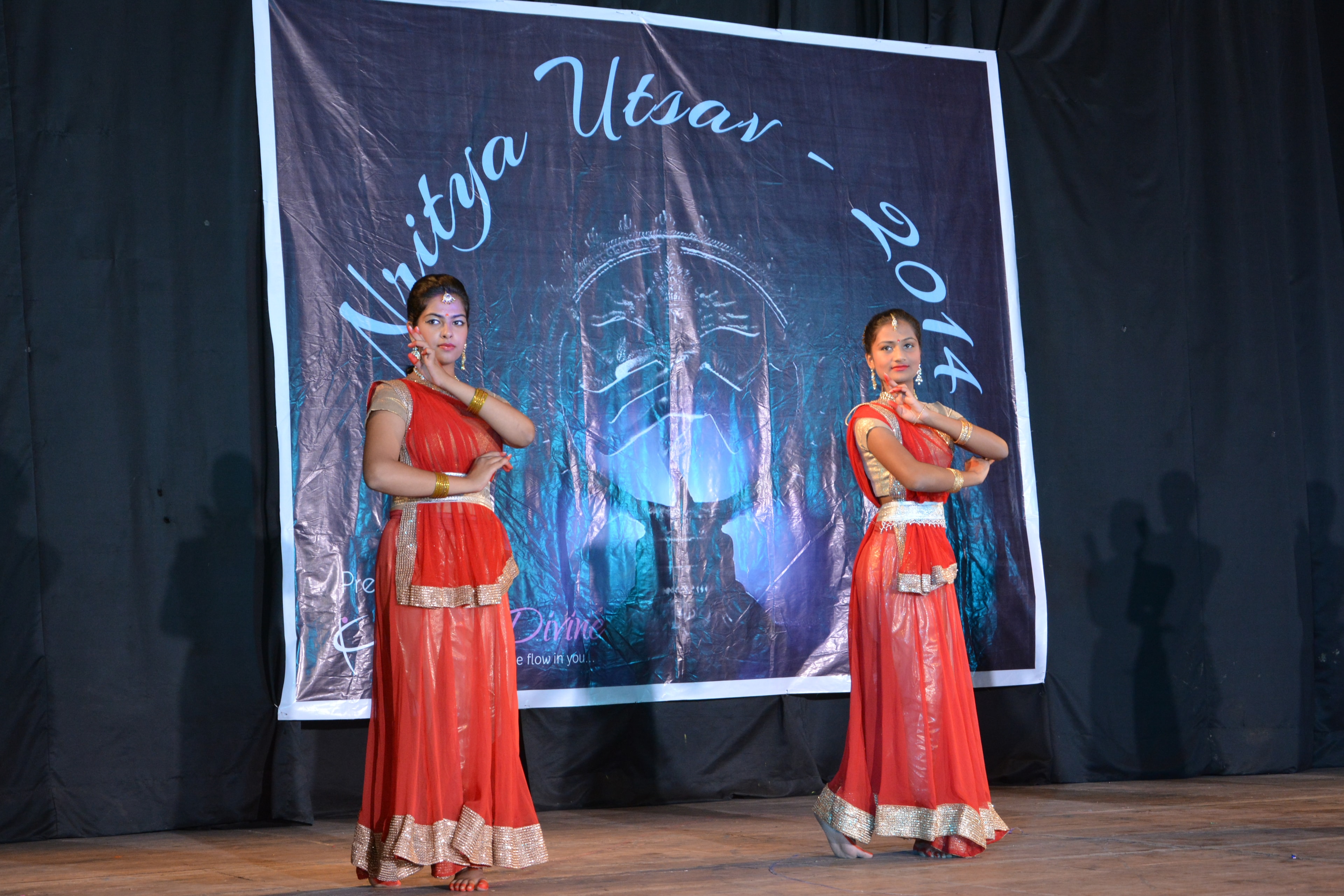 Duo performing classical dance at Nritya Utsav 2014